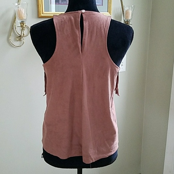 Sleeveless top with fringe on front, by Hollister, - Picture 2 of 6